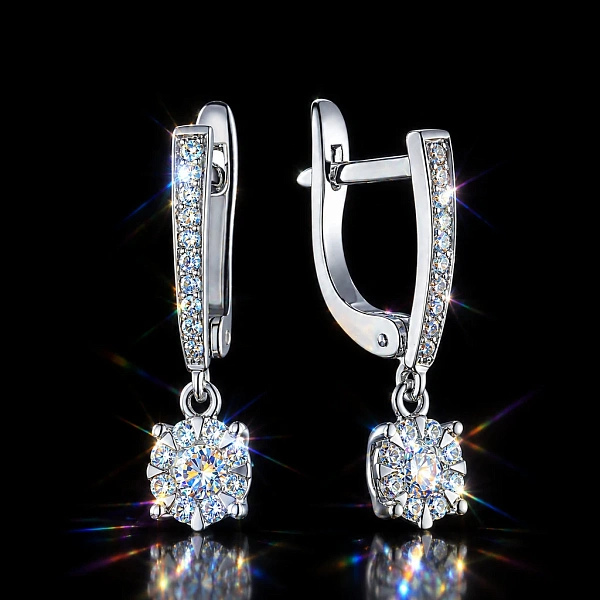 Серьги из серебра с ограненными синтетическими алмазами